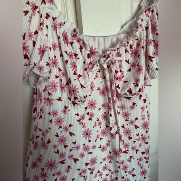 Floral Ruffle Dress - Picture 2 of 4